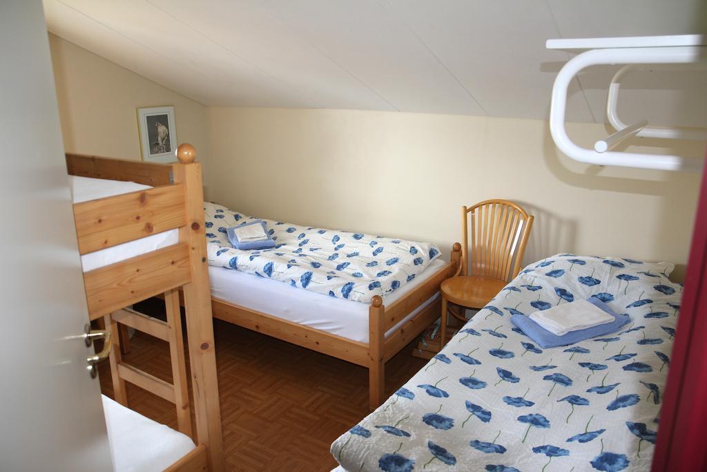 Korpudalur HI Hostel Flateyri Zimmer foto